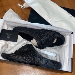 Men unisex Versace slides